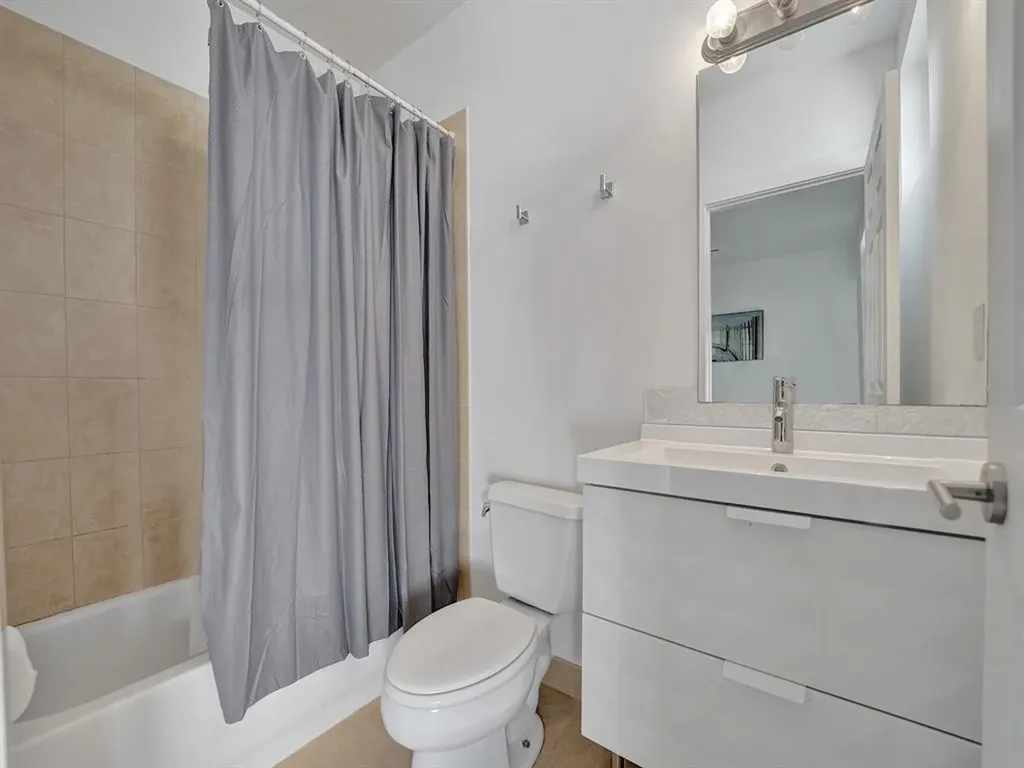 703 SE 16th Court Fort Lauderdale FL 33316