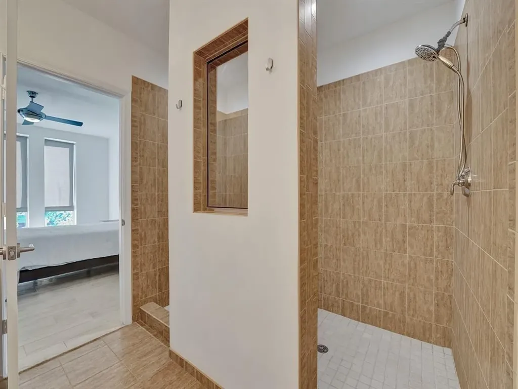 703 SE 16th Court Fort Lauderdale FL 33316