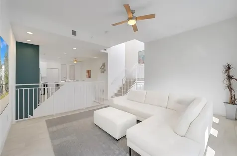 703 SE 16th Court Fort Lauderdale FL 33316