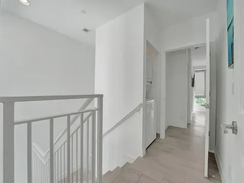 703 SE 16th Court Fort Lauderdale FL 33316