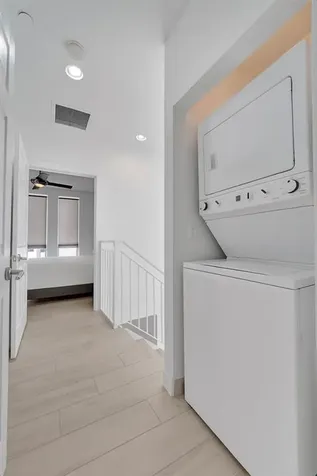703 SE 16th Court Fort Lauderdale FL 33316