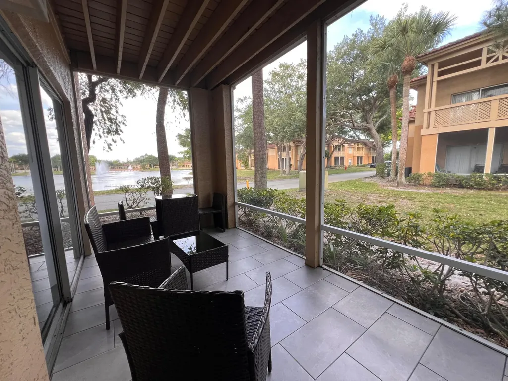 4863 Via Palm Lakes West Palm Beach FL 33417