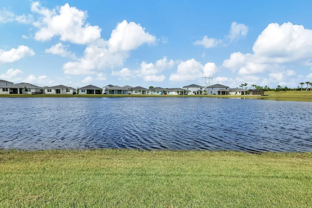14093 SW Enzi Way Port St Lucie FL 34987