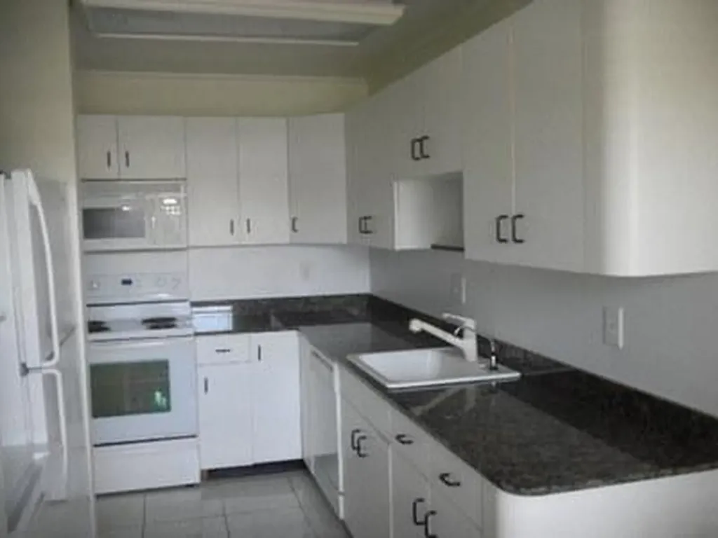 1561 NW 20th Avenue Delray Beach FL 33445