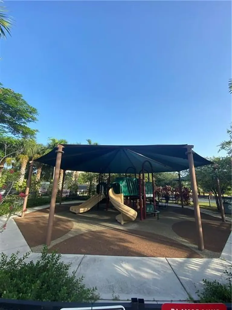 4031 N Cypress Drive Pompano Beach FL 33069