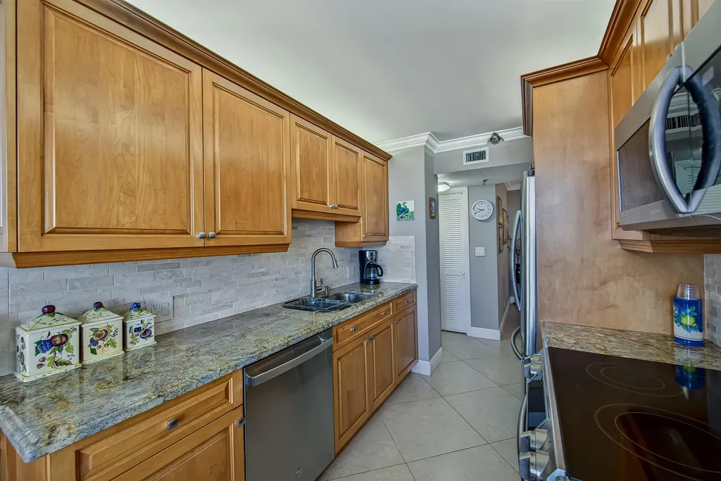 1500 N Ocean Boulevard Pompano Beach FL 33062