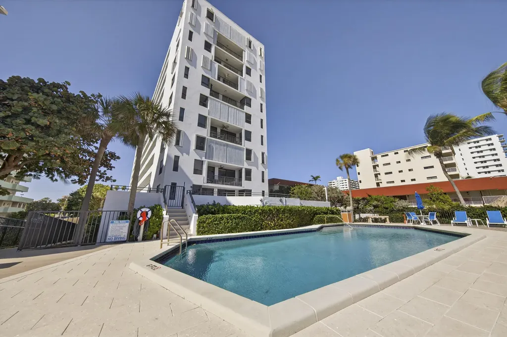 1500 N Ocean Boulevard Pompano Beach FL 33062