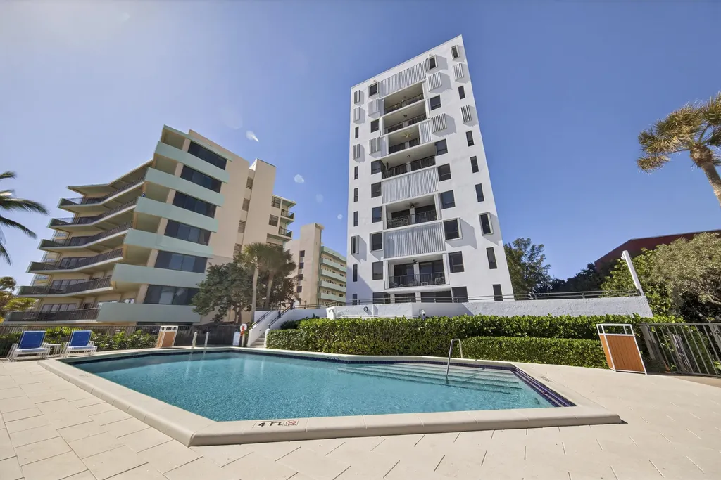 1500 N Ocean Boulevard Pompano Beach FL 33062