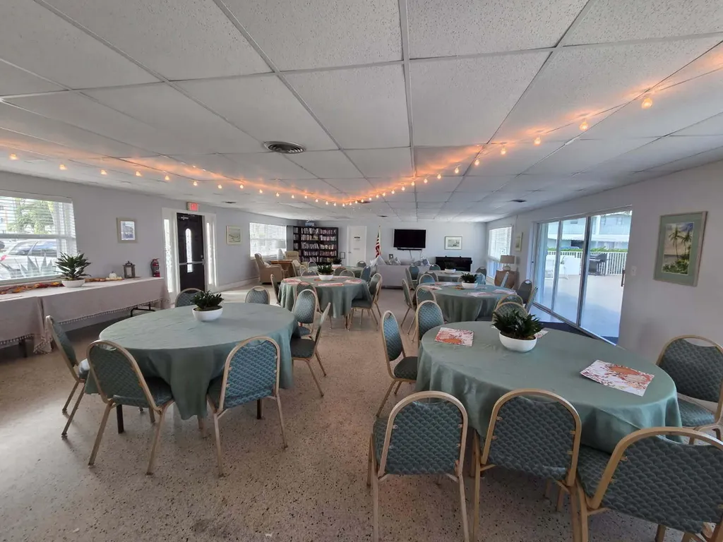 110 Shore Court North Palm Beach FL 33408