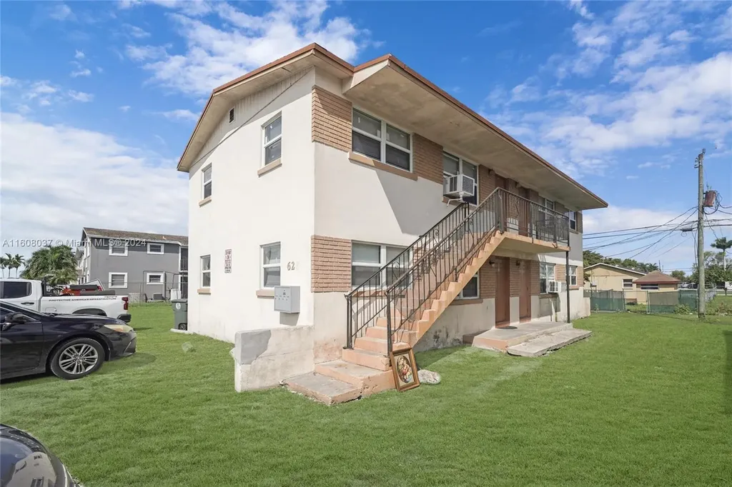 628 SW 4th Street Belle Glade FL 33430