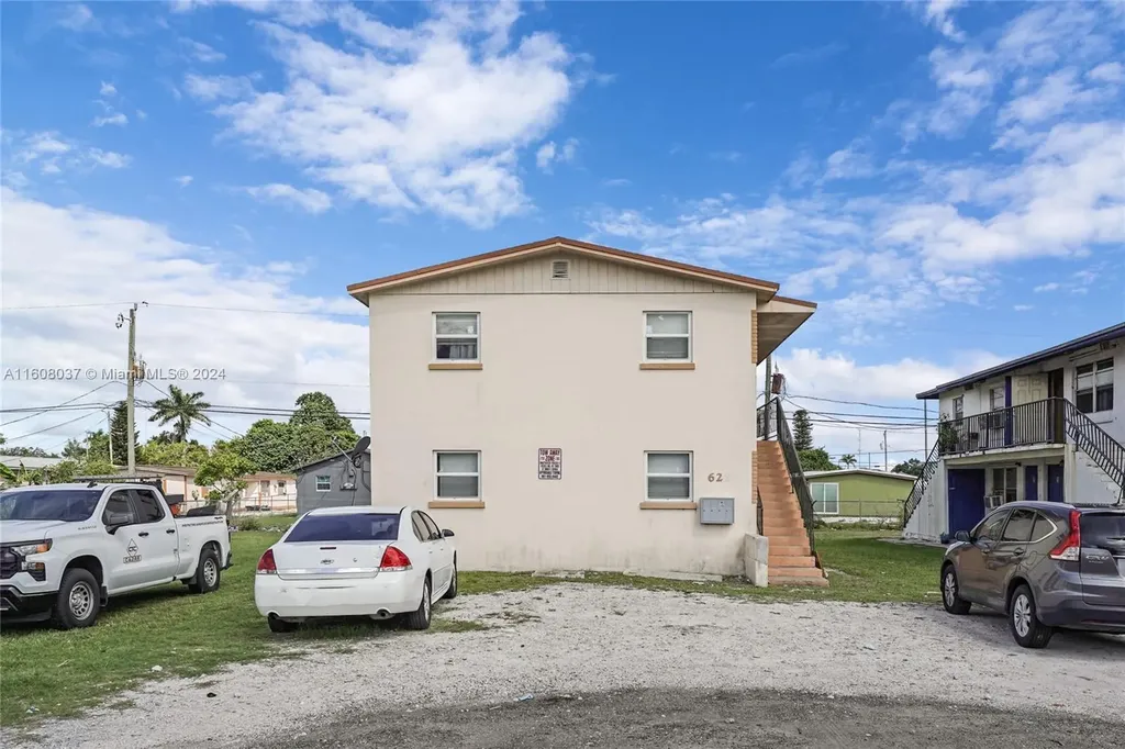 628 SW 4th Street Belle Glade FL 33430
