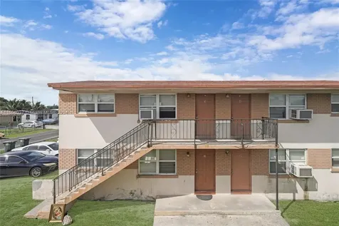 628 SW 4th Street Belle Glade FL 33430