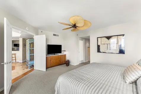 100 SE 5th Avenue Boca Raton FL 33432