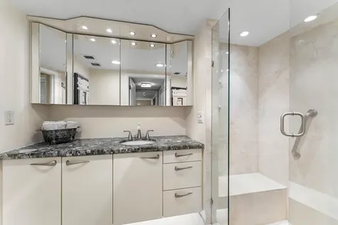 100 SE 5th Avenue Boca Raton FL 33432
