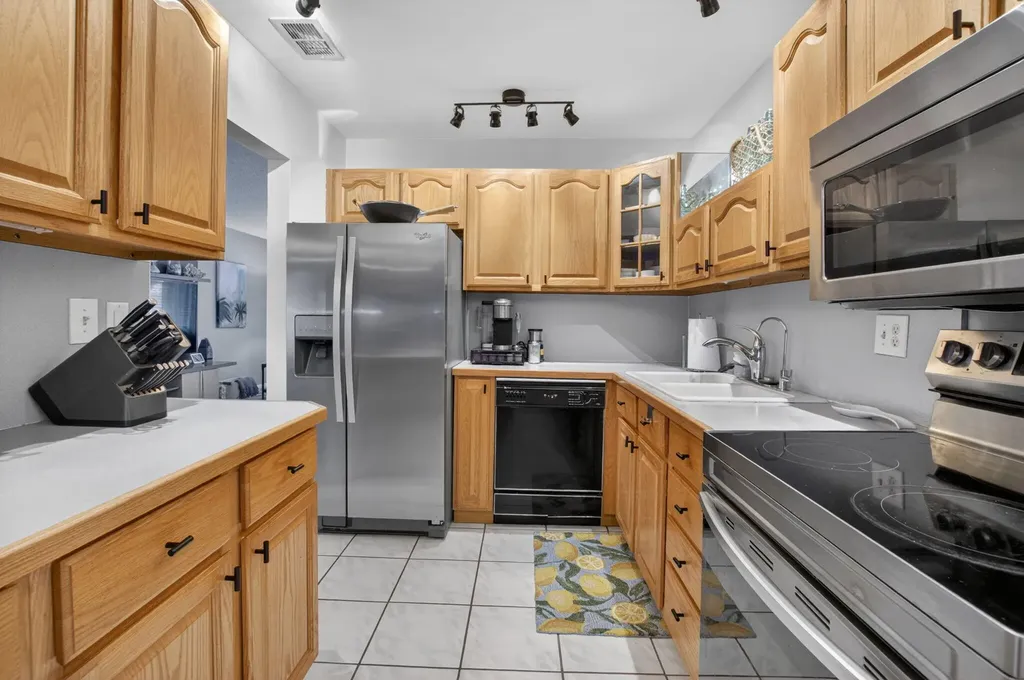 1803 SW 22nd Way Boynton Beach FL 33426