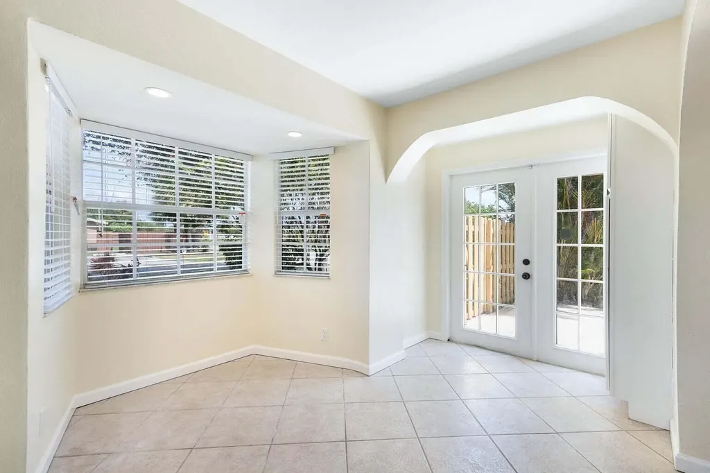 272 NE 13th Street Delray Beach FL 33444