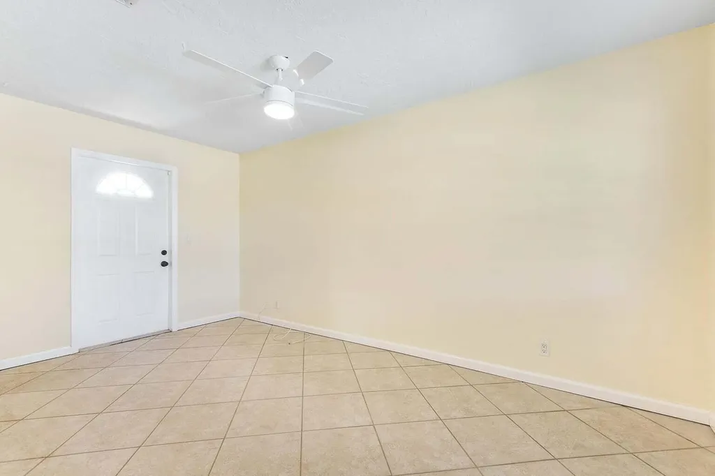272 NE 13th Street Delray Beach FL 33444