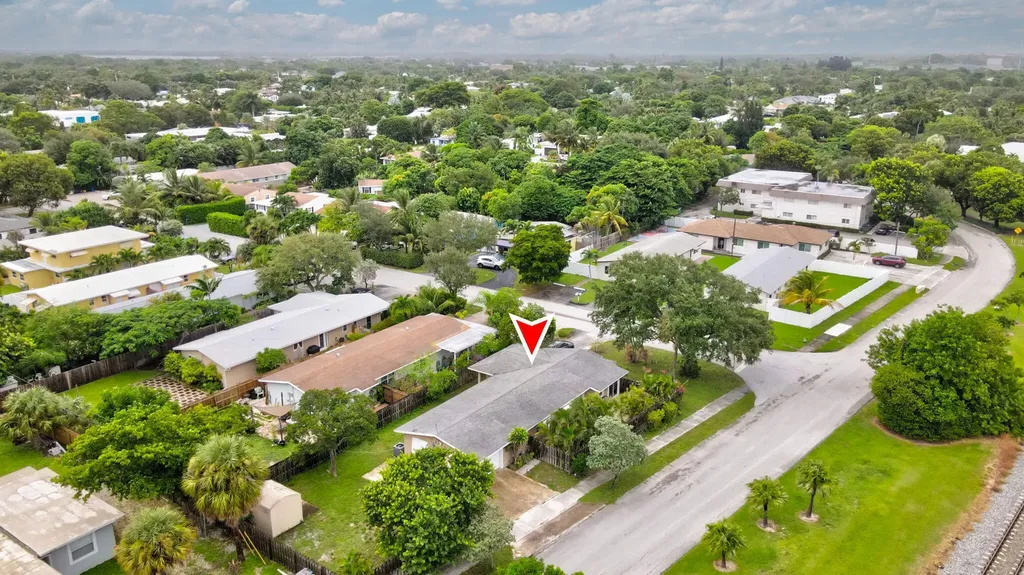 272 NE 13th Street Delray Beach FL 33444