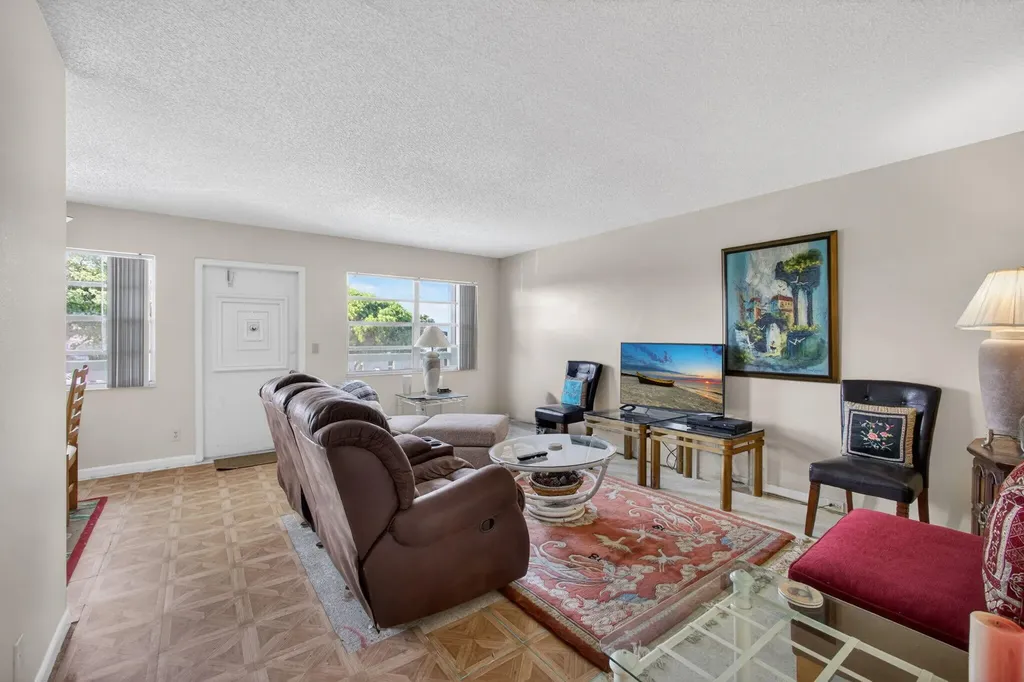 348 Wellington H West Palm Beach FL 33417