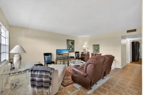 348 Wellington H West Palm Beach FL 33417