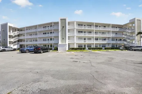 348 Wellington H West Palm Beach FL 33417