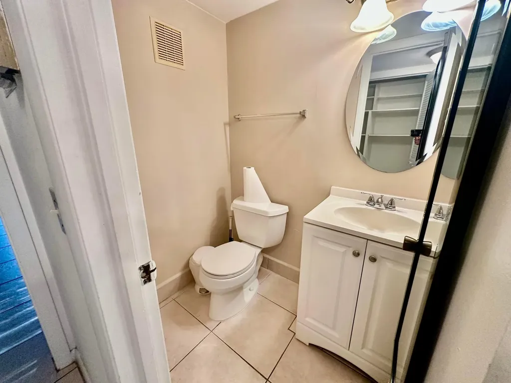 75 Farnham D Deerfield Beach FL 33442