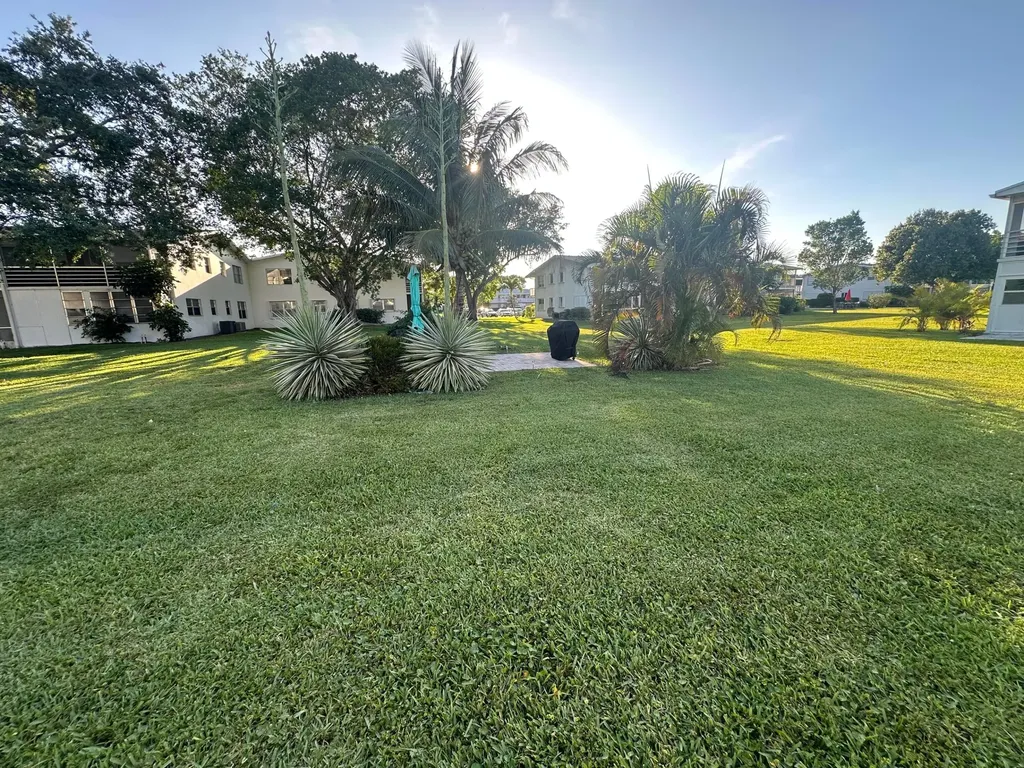 75 Farnham D Deerfield Beach FL 33442