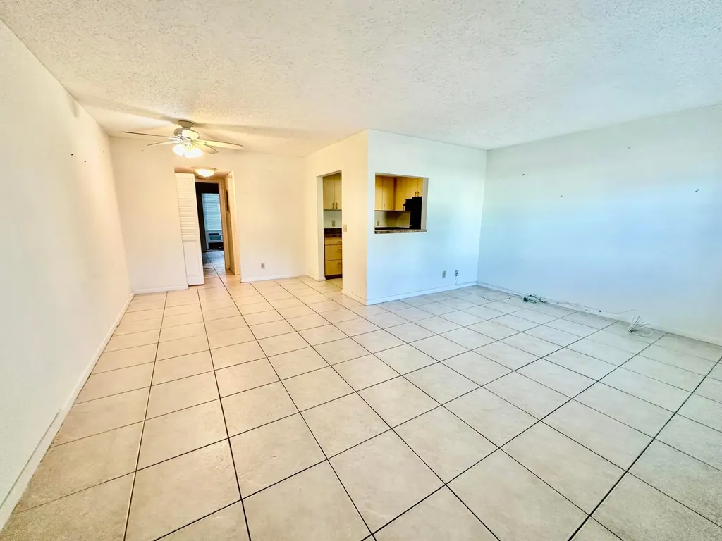 75 Farnham D Deerfield Beach FL 33442