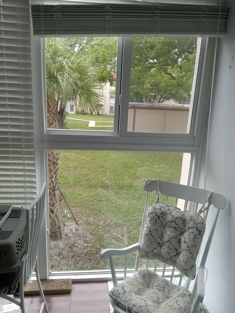 2901 E Sunrise Lakes Drive E Sunrise FL 33322