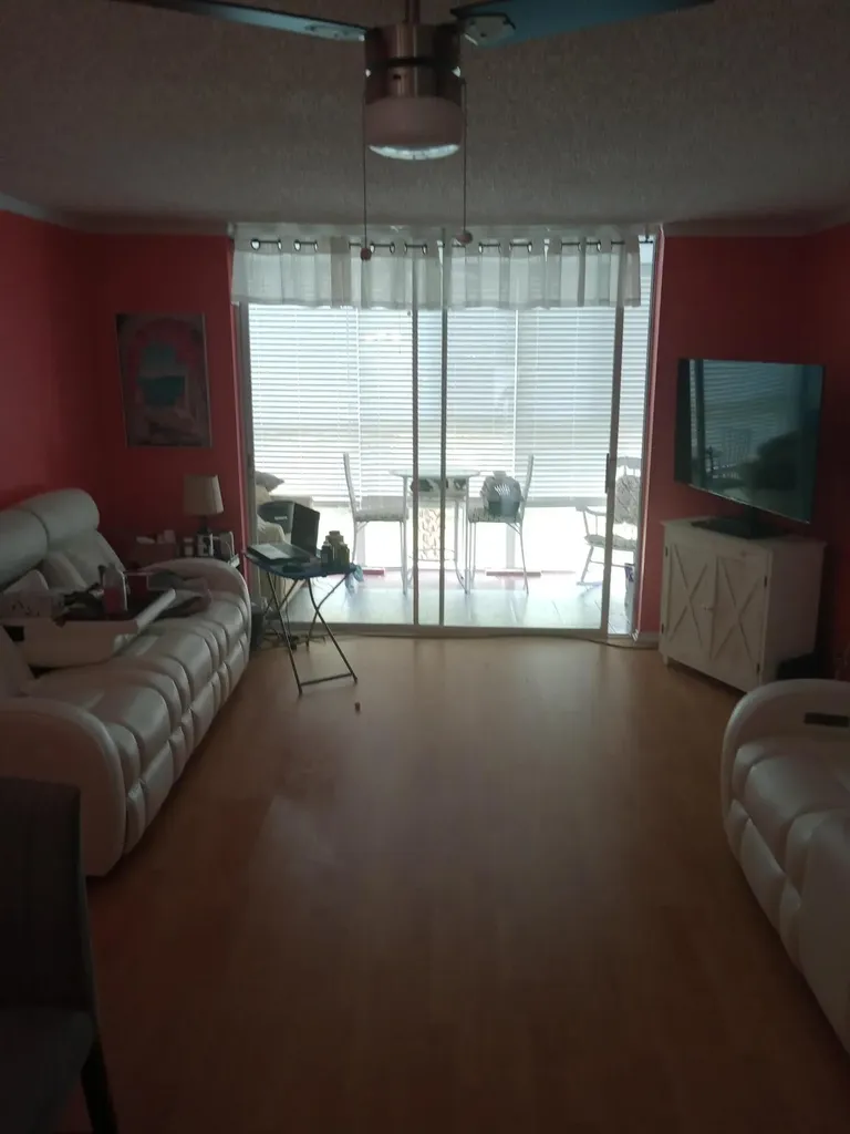 2901 E Sunrise Lakes Drive E Sunrise FL 33322