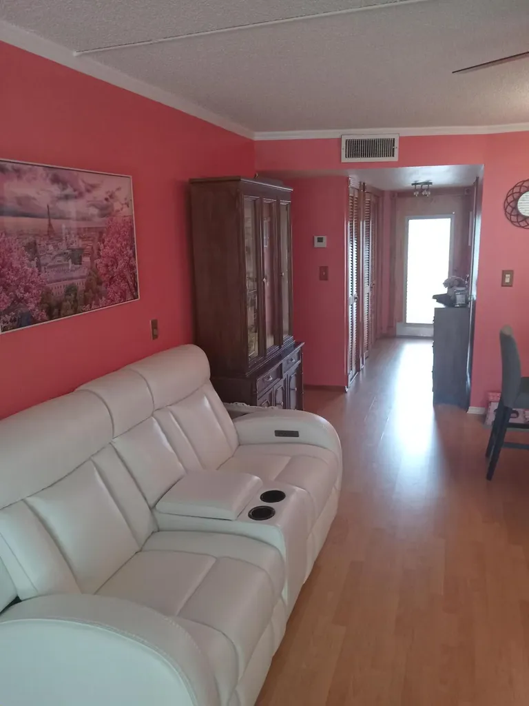 2901 E Sunrise Lakes Drive E Sunrise FL 33322