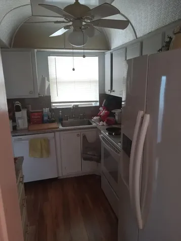 2901 E Sunrise Lakes Drive E Sunrise FL 33322