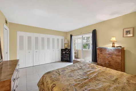 157 Camden G West Palm Beach FL 33417