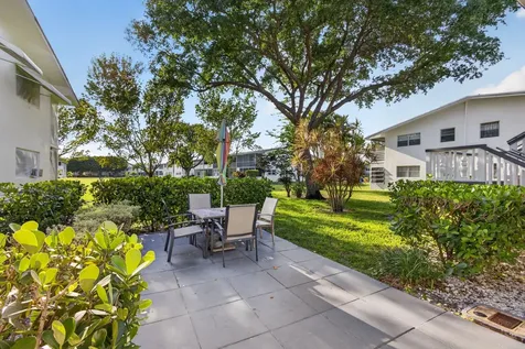 157 Camden G West Palm Beach FL 33417