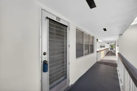 157 Camden G West Palm Beach FL 33417