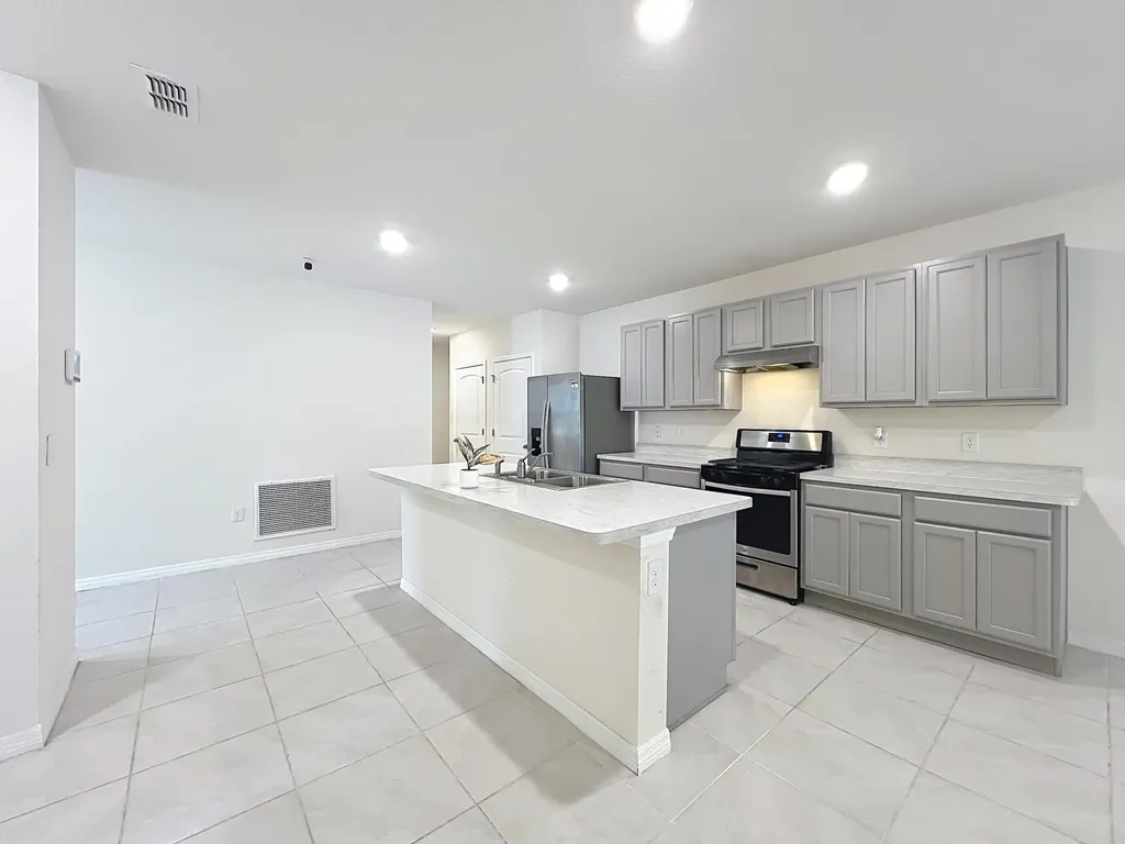 20029 Royal Tern Court Leesburg FL 34748