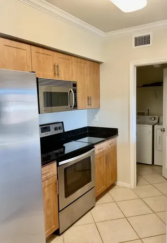 6556 Emerald Dunes Drive West Palm Beach FL 33411