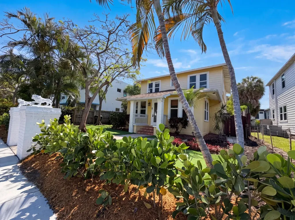 207 S Ocean Breeze Lake Worth Beach FL 33460