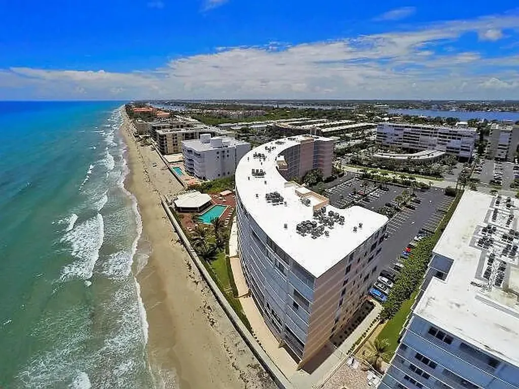 3590 S Ocean Boulevard South Palm Beach FL 33480