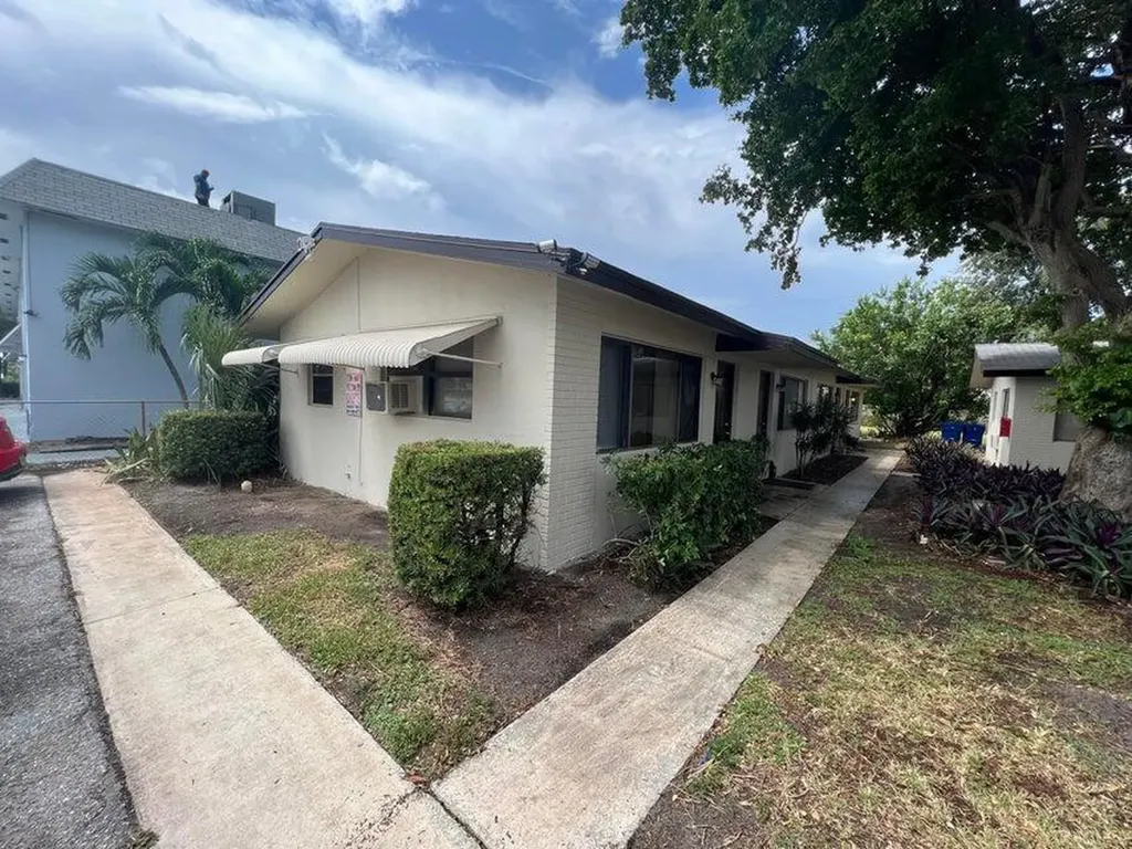 1150 W Blue Heron Boulevard Riviera Beach FL 33404