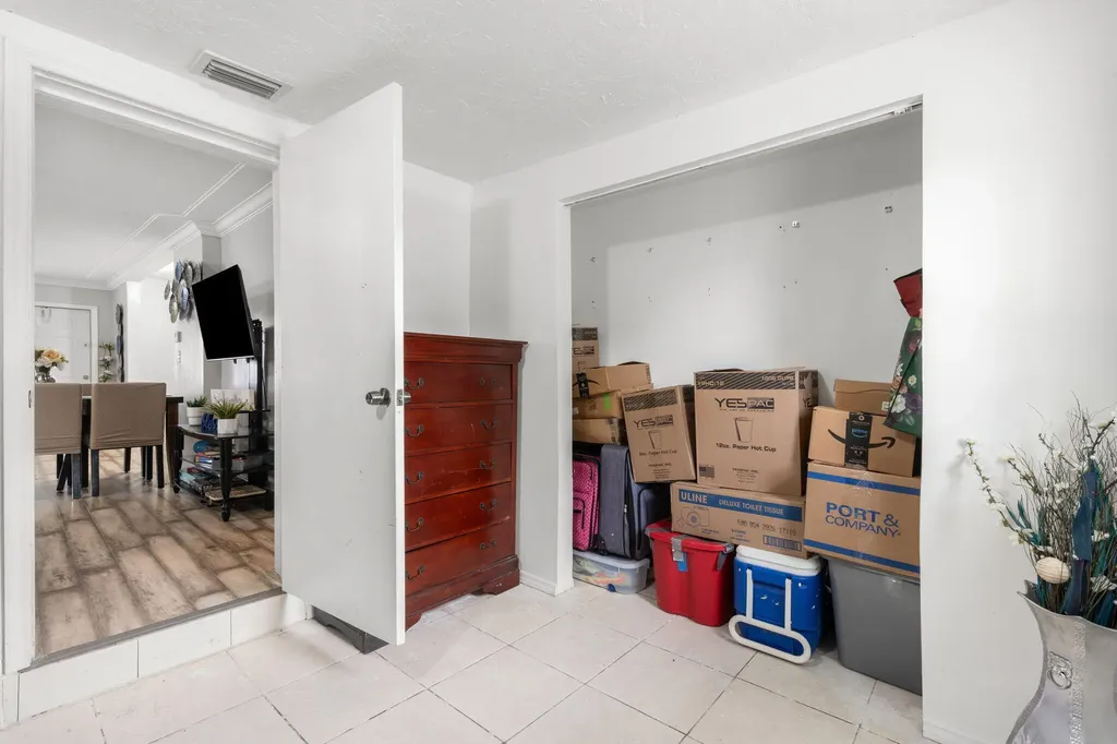1241 NW 30th Avenue Fort Lauderdale FL 33311