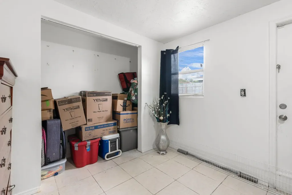 1241 NW 30th Avenue Fort Lauderdale FL 33311