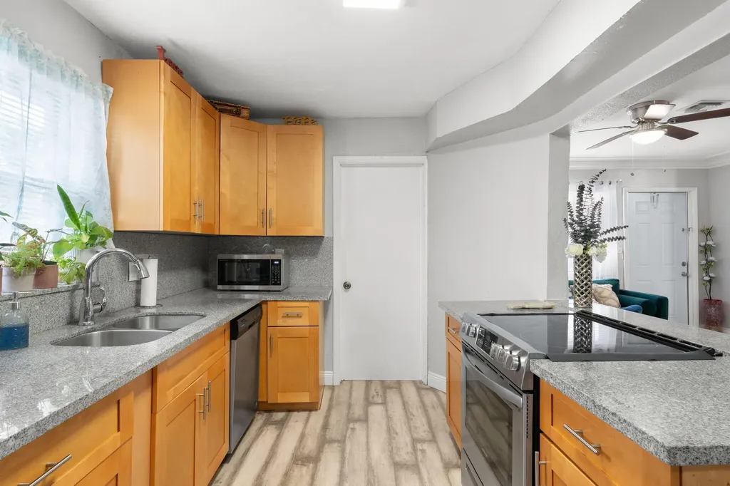 1241 NW 30th Avenue Fort Lauderdale FL 33311