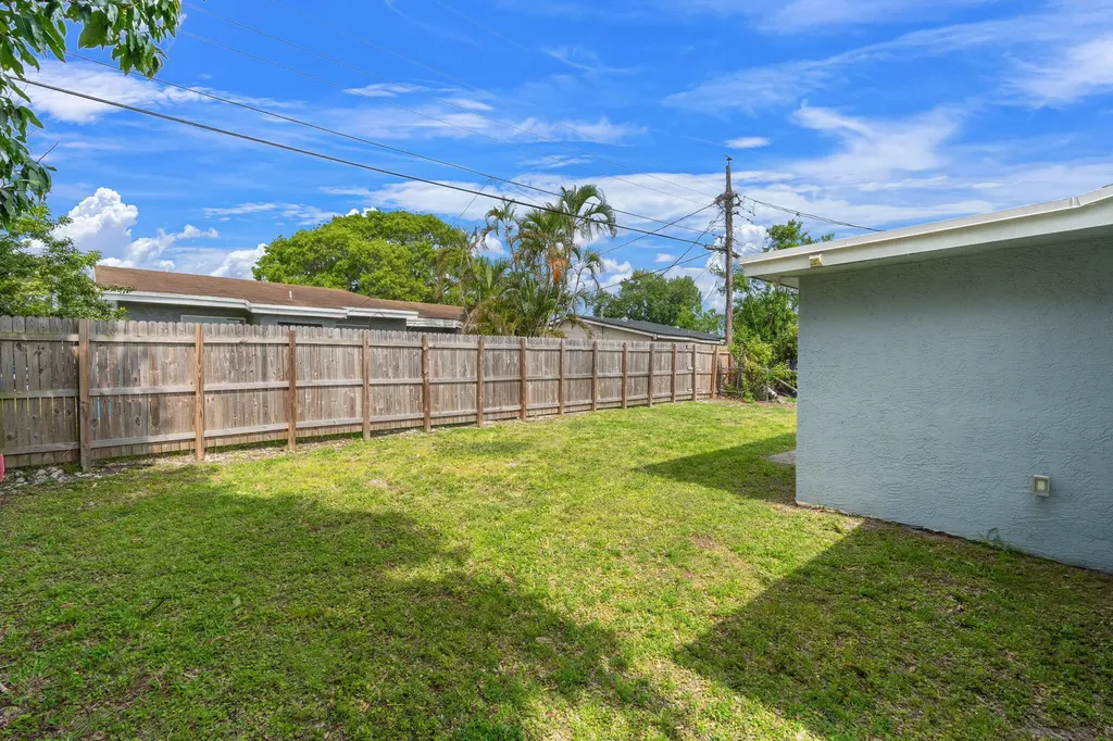 1241 NW 30th Avenue Fort Lauderdale FL 33311