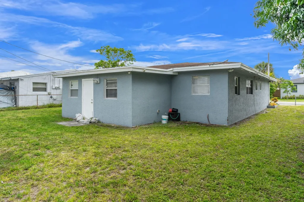 1241 NW 30th Avenue Fort Lauderdale FL 33311