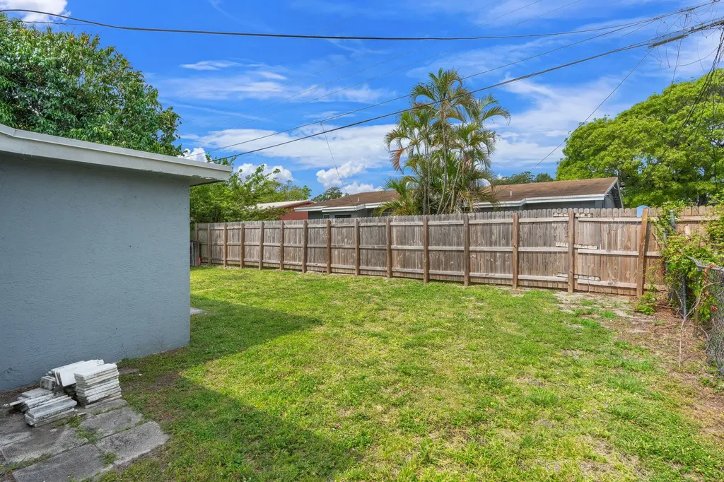 1241 NW 30th Avenue Fort Lauderdale FL 33311
