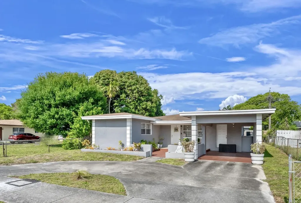 1241 NW 30th Avenue Fort Lauderdale FL 33311