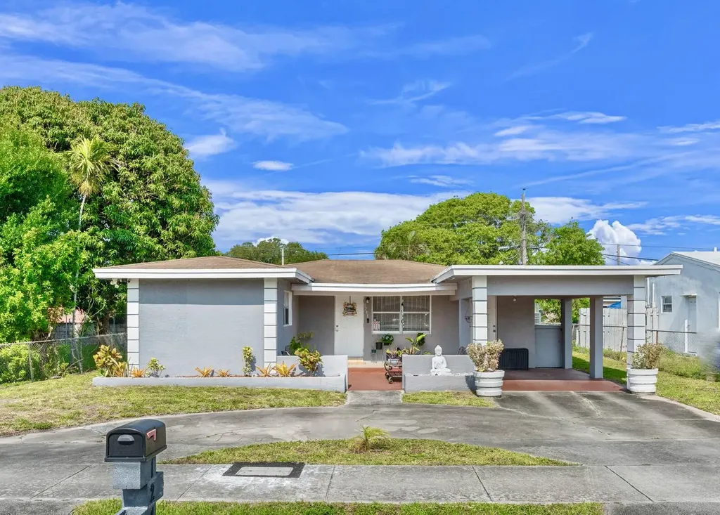 1241 NW 30th Avenue Fort Lauderdale FL 33311