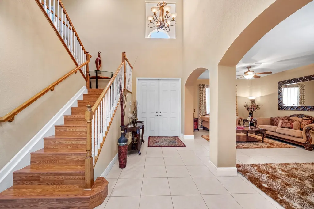 112 Ibisca Terrace Royal Palm Beach FL 33411