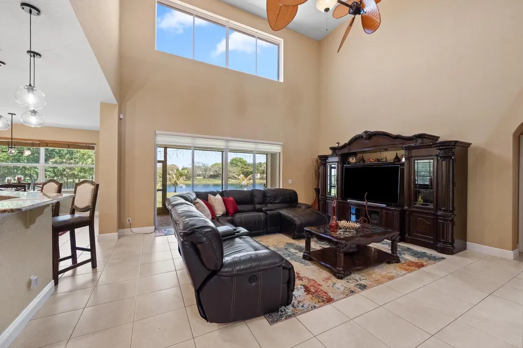 112 Ibisca Terrace Royal Palm Beach FL 33411